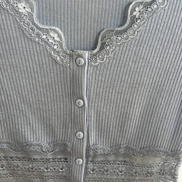 Urban Outfitters Women's Top Crop Top - Picture 3 of 6